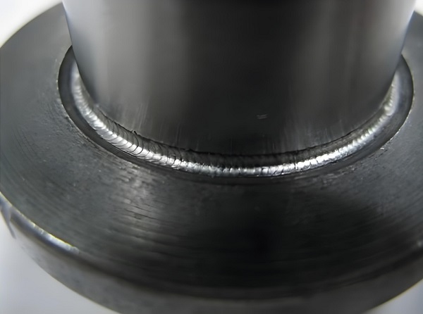 哪些因素會影響激光焊接機的性能？