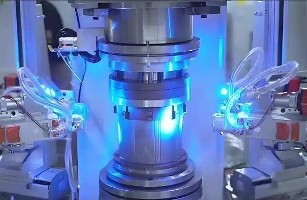 激光焊接機(jī)的焊接點(diǎn)為什么會發(fā)黑？