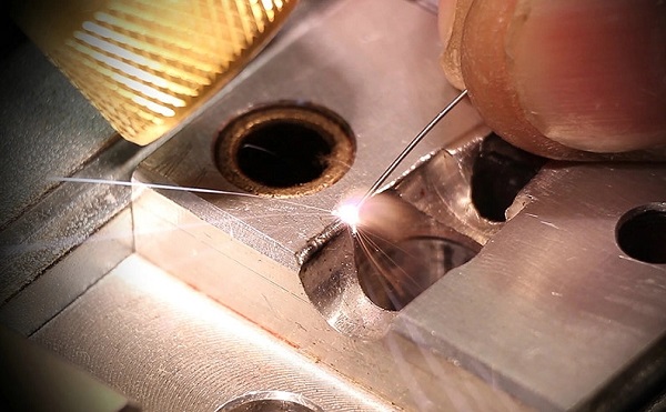 模具修補(bǔ)激光焊接 模具修補(bǔ)激光焊接