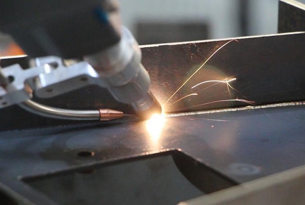 激光焊接機(jī)和普通焊接設(shè)備的區(qū)別