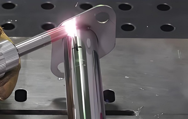 激光焊接機(jī)溫度為什么會自動變低？