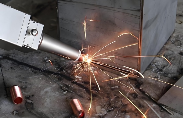 激光焊接機運行過程噪音大嗎，是否符合環(huán)保標準？