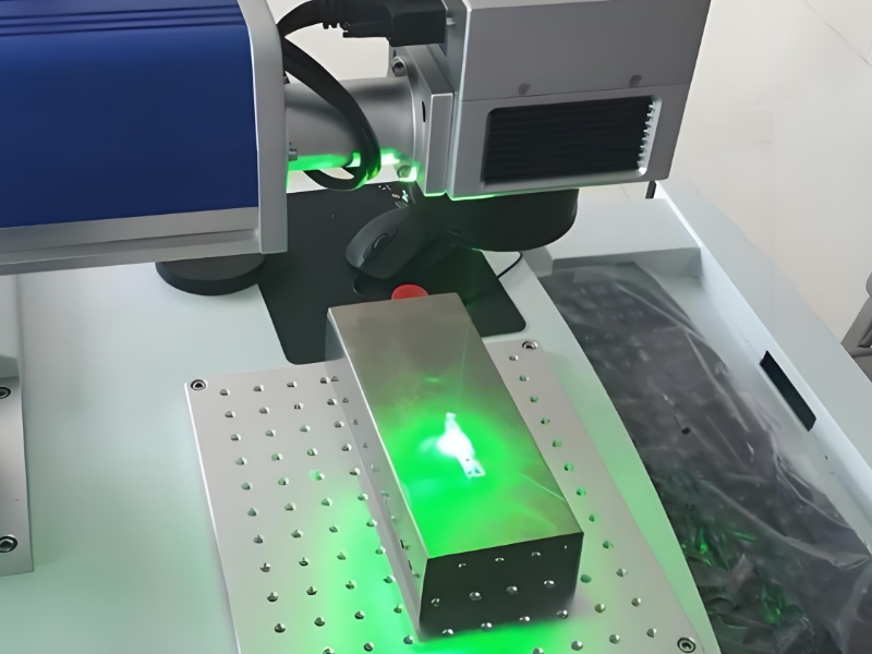 激光打標(biāo)機(jī)的日常開(kāi)機(jī)、關(guān)機(jī)流程是怎樣的？