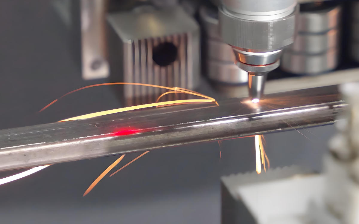 激光切割機(jī)的運(yùn)動精度能否通過軟件補(bǔ)償？